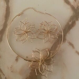 Elegant Gold Floral Jewelry Set